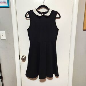 Wednesday Halloween Sleeveless Black and White Goth Hot Topic Dress sz Large